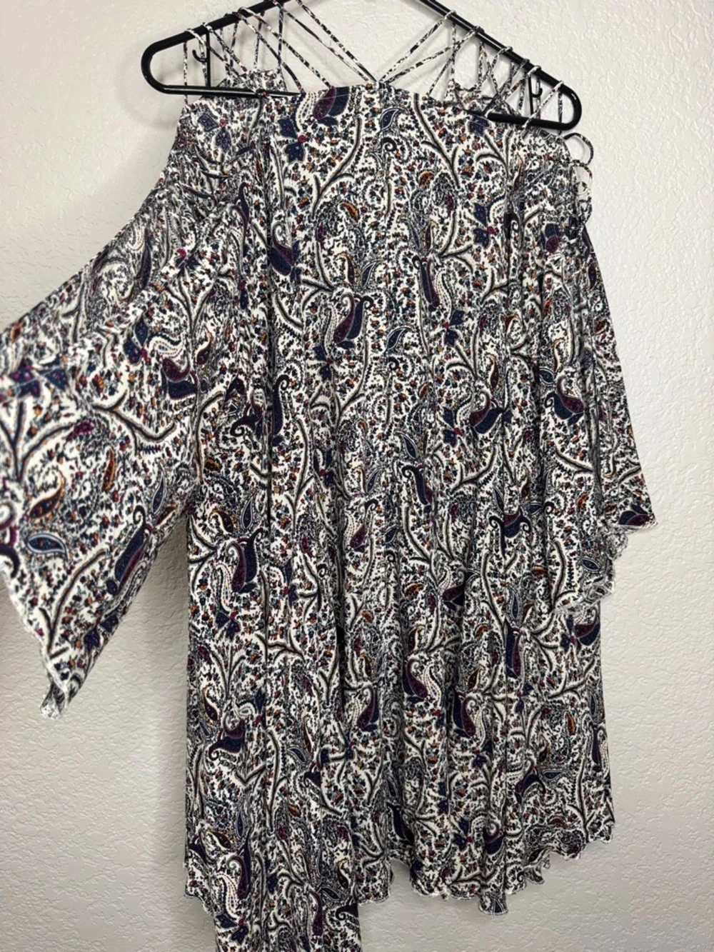 Free People no signs